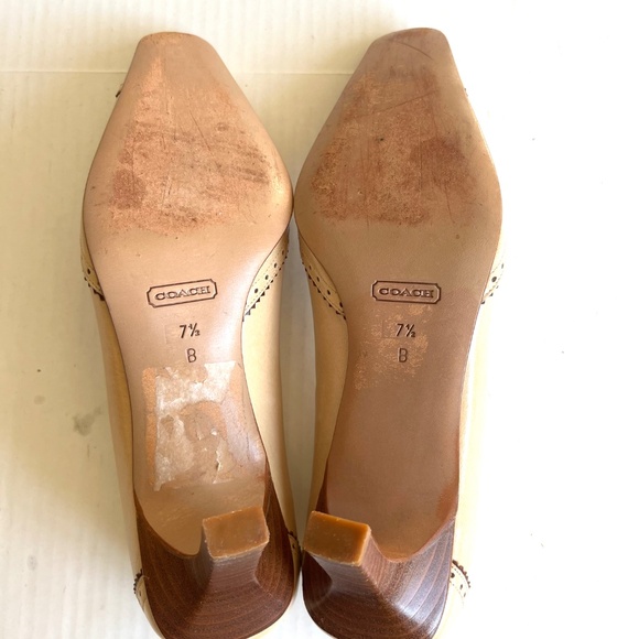 COACH VTG Sz 7.5 Camel Color Leather Cathy Spectator Pump Heels Shoes Slip On - Picture 9 of 10